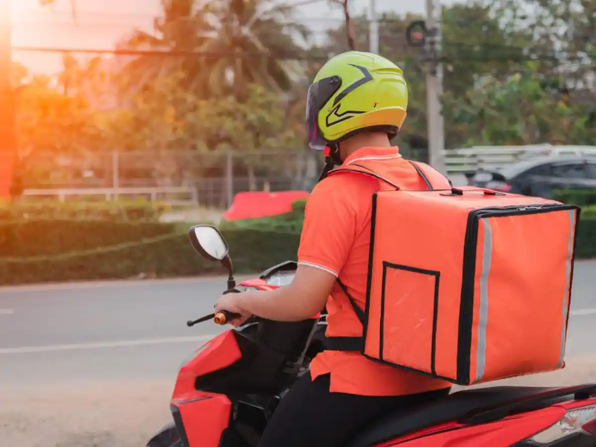 La Plata: se creará un registro para regular los servicios de delivery y mensajería