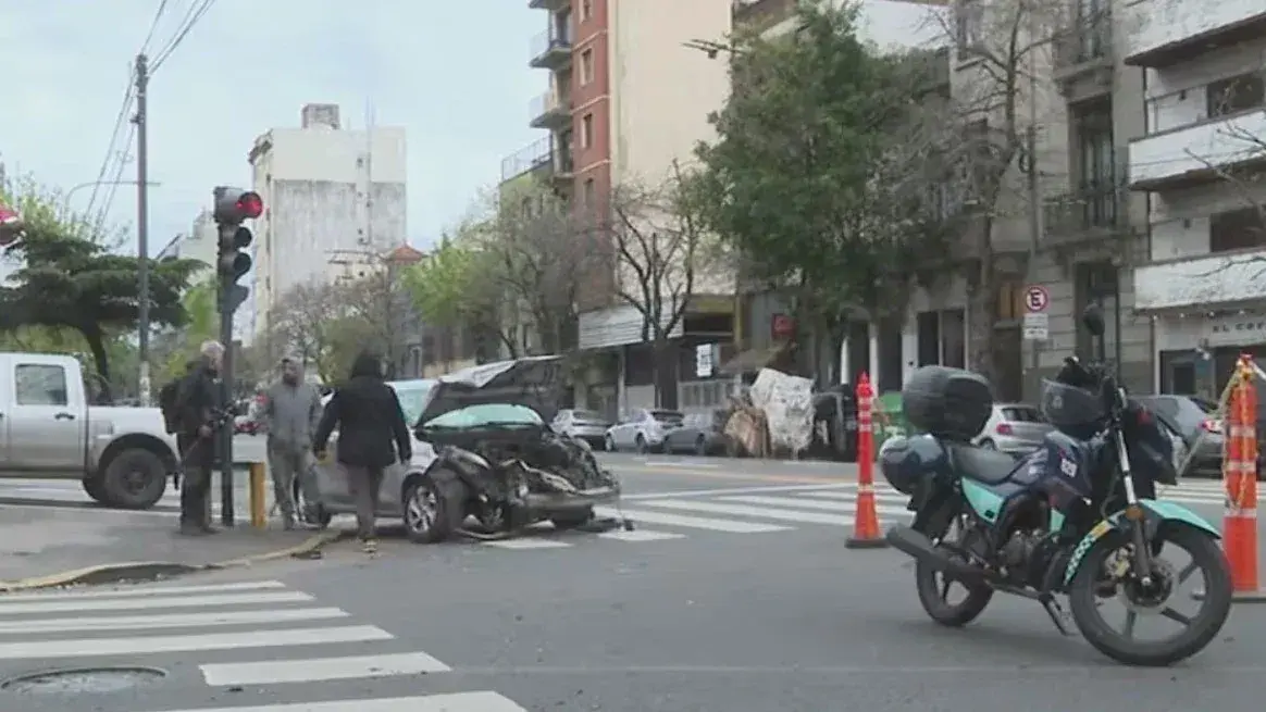 Una persecución policial terminó en un choque múltiple con cinco heridos en la ciudad de Santa Fe
