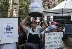 La UTEP realizó un "Ollazo Nacional" en las puertas de Capital Humano