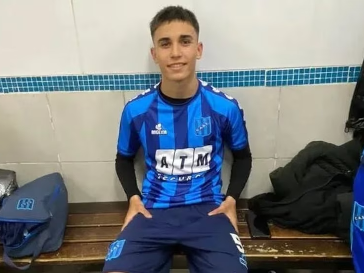 “La vida ya no tiene sentido”, dijo el papá del juvenil de San Telmo que murió durante una operación