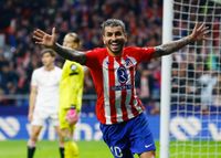 Atlético Madrid fue más que Sevilla y es semifinalista
