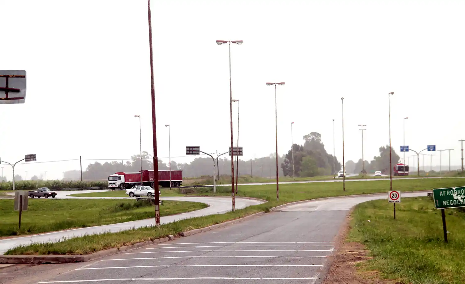 En la Circunvalación. Se hará el recambio de luminarias.
