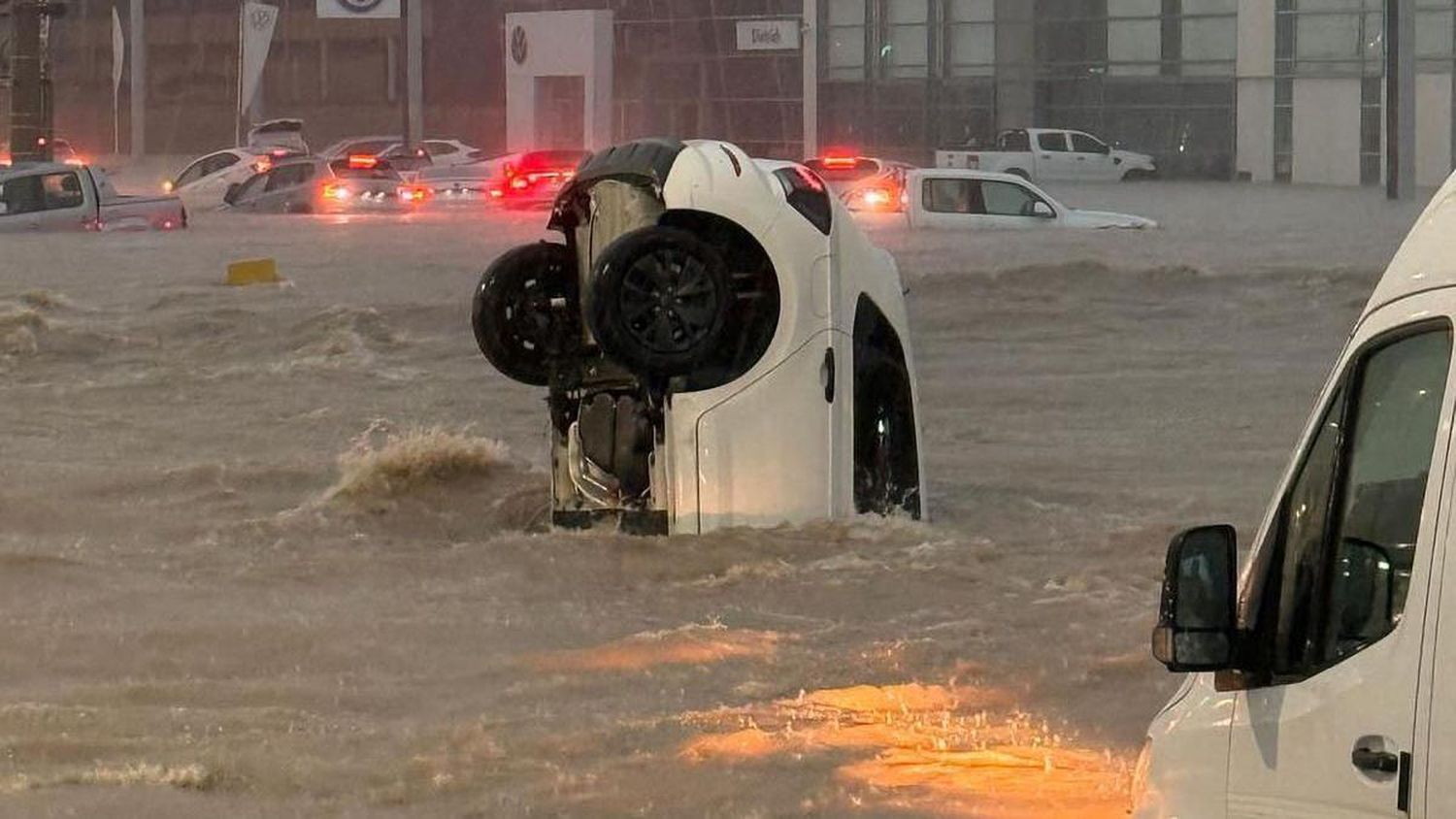 Hasta este domingo había confirmadas 16 víctimas fatales por las inundaciones en Bahía Blanca.