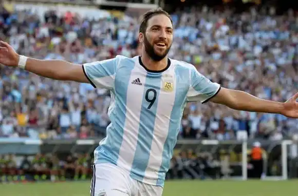 Bomba: el Pipita Higuaín anunció que se retira del fútbol