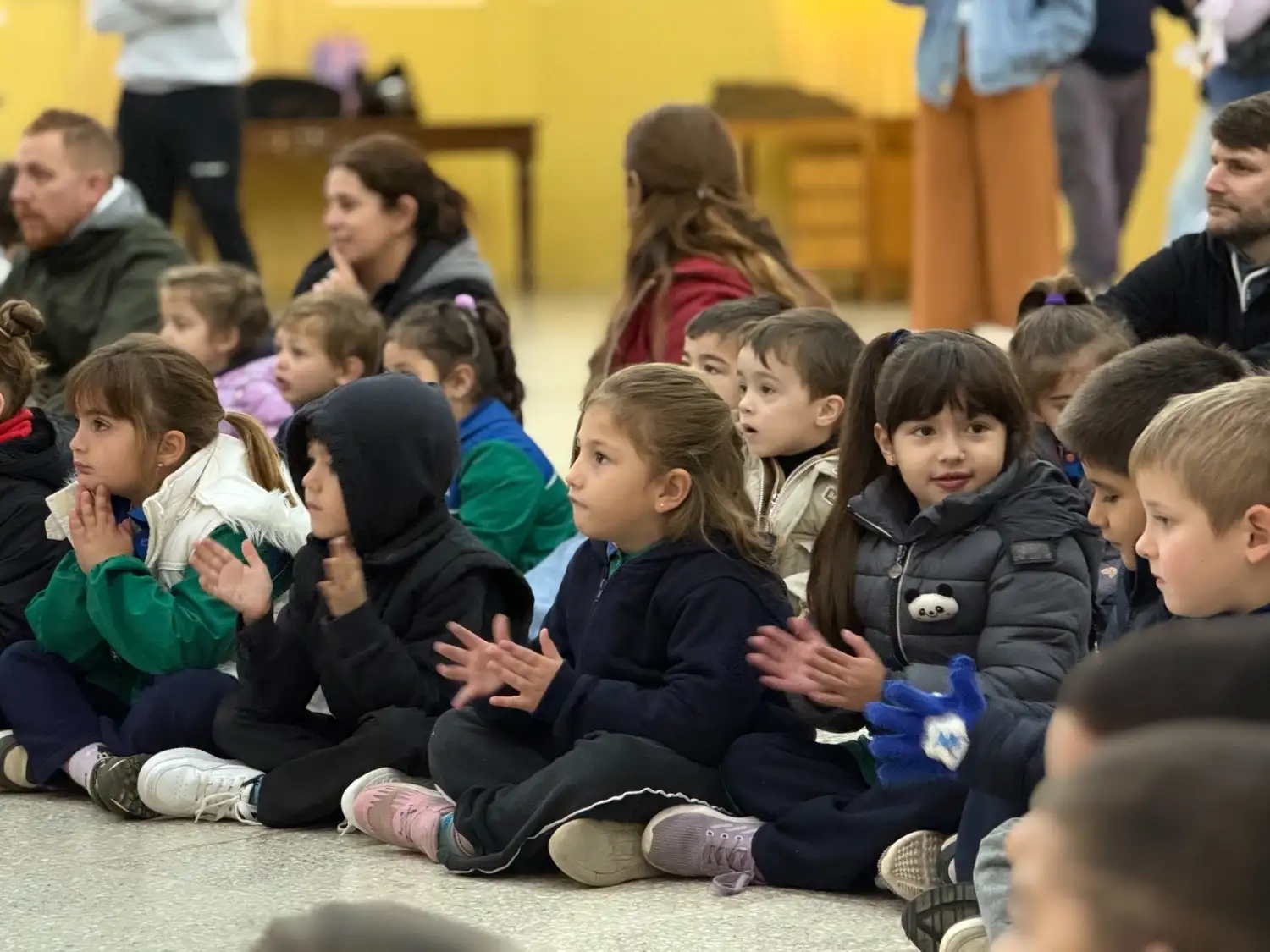 Sunchales celebró el Día de los Jardines con música, juegos y espectáculos para las infancias - 2