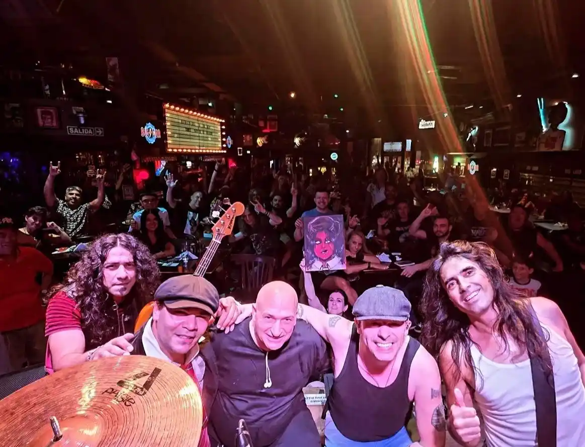 Big Gun recrea en vivo los clásicos y la energía de AC/DC