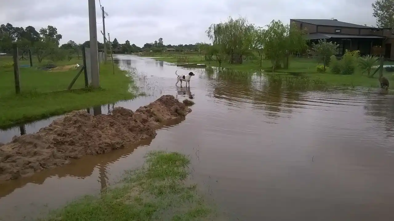 Vecinos marcharon ante el “abandono de la costa”