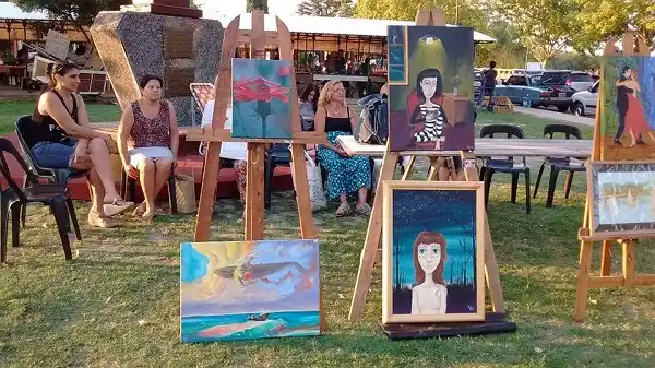 Pintarán y expondrán sus obras en la Feria de la Plaza Italia
