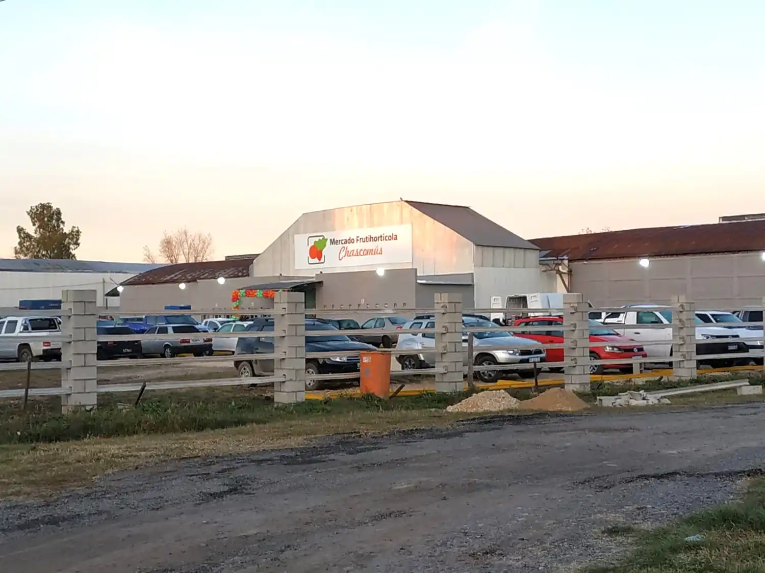 Comenzó a funcionar este lunes el Mercado Mayorista Frutihortícola Chascomús