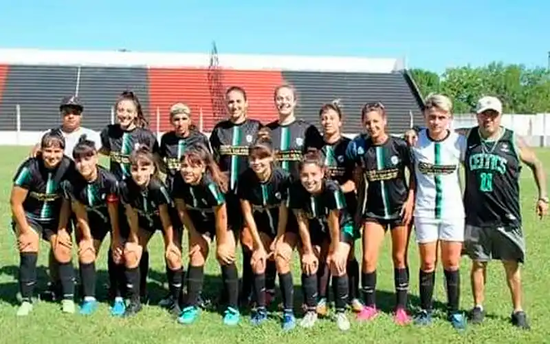 La Comisión de Banfield felicita al DT Astorga y al equipo femenino