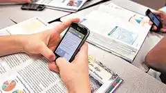 Brasil prohibió el uso de celulares en las escuelas