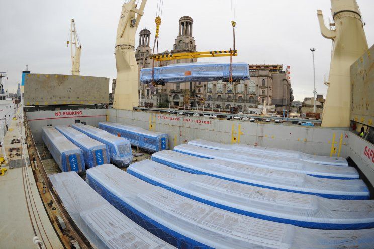 Cristina y Randazzo reciben los primeros trenes 0km para el ferrocarril Mitre