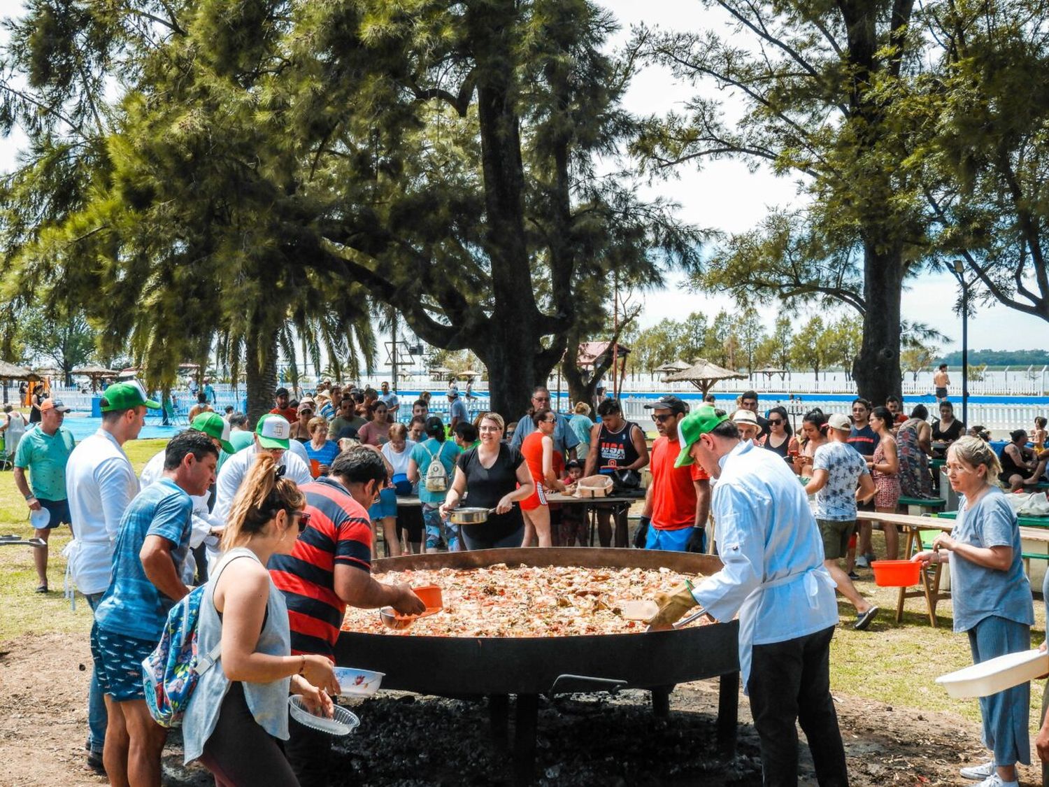 Teodelina: exitosa edición de la popular Fiesta del Pollo al Disco