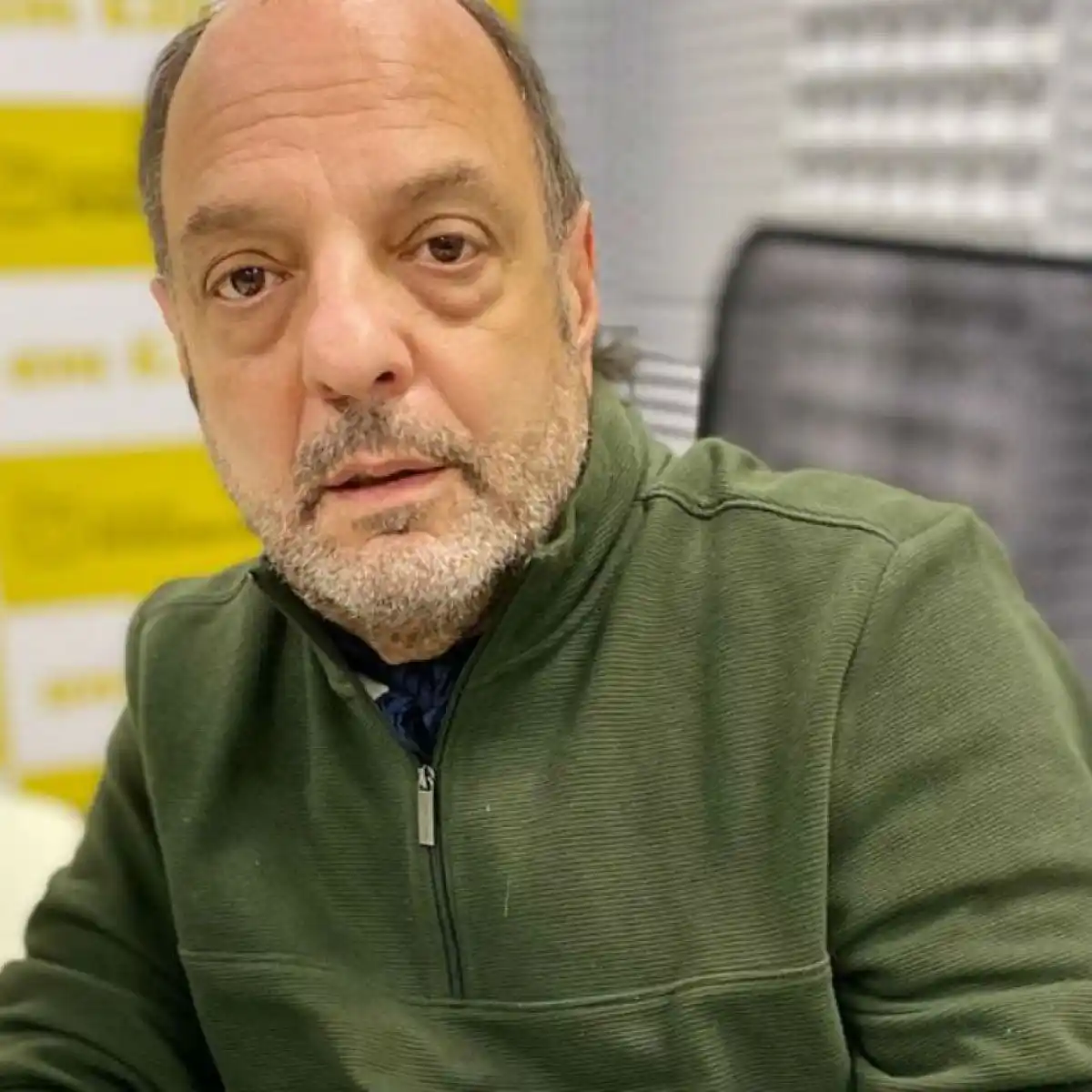 Baby Etchecopar fue asaltado y golpeado por motochorros a la salida de la radio