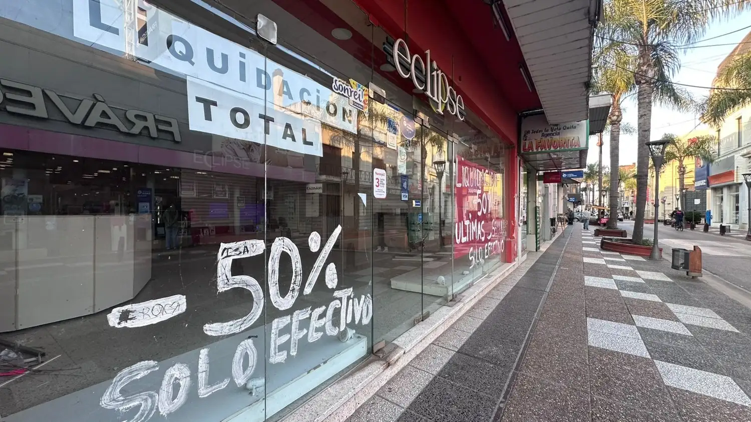 Crisis en el comercio de la ciudad: bajas ventas, costos altos y cada vez menos empleados