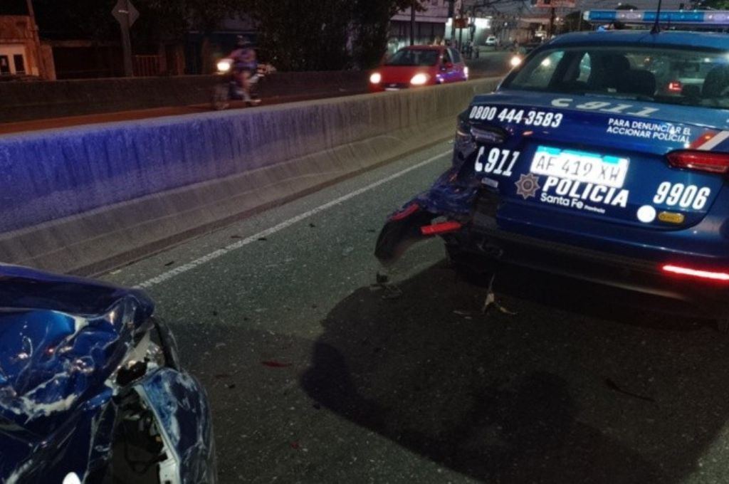 Un choque con tres detenidos y un prófugo: así terminó una persecución policial desde Carcarañá a Rosario