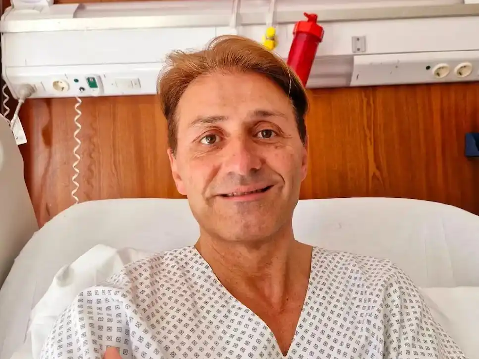 El periodista de espectáculos Daniel Gómez Rinaldi fue apuñalado al resistirse a un robo