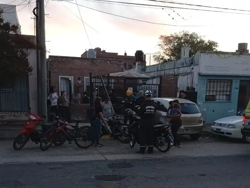 Choque de moto y bicicleta en avenida Santa Fe. Foto: BVVT