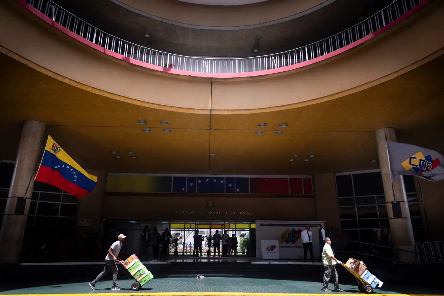 CNE recibió más de 36 mil postulados de 54 organizaciones políticas para comicios del 25May (+Comunicado)