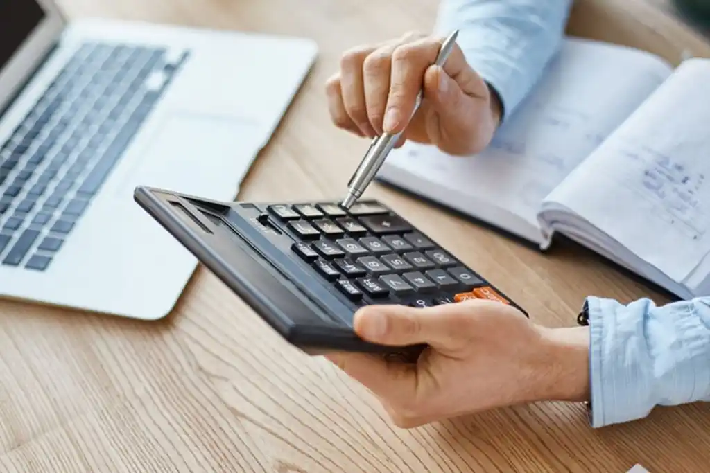 Ya está vigente la condonación de deudas de la Ley de Alivio Fiscal: cómo pedirla