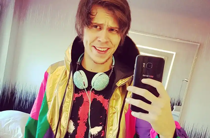 «Rubius» arribó a la Argentina para participar del Club Media Fest