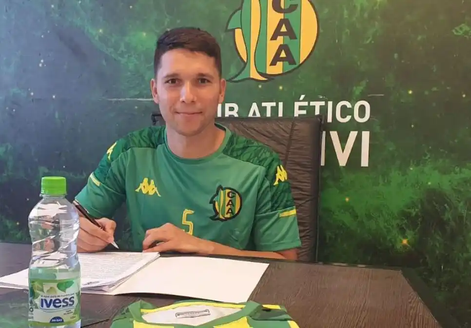 Tomás Martínez es la 4° incorporación de Aldosivi