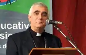 POR EL BAUTISMO SOMOS AMADOS Y ENVIADOS