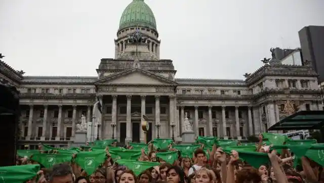 Aborto legal: conferencia de prensa y pañuelazo para exigir fecha de votación