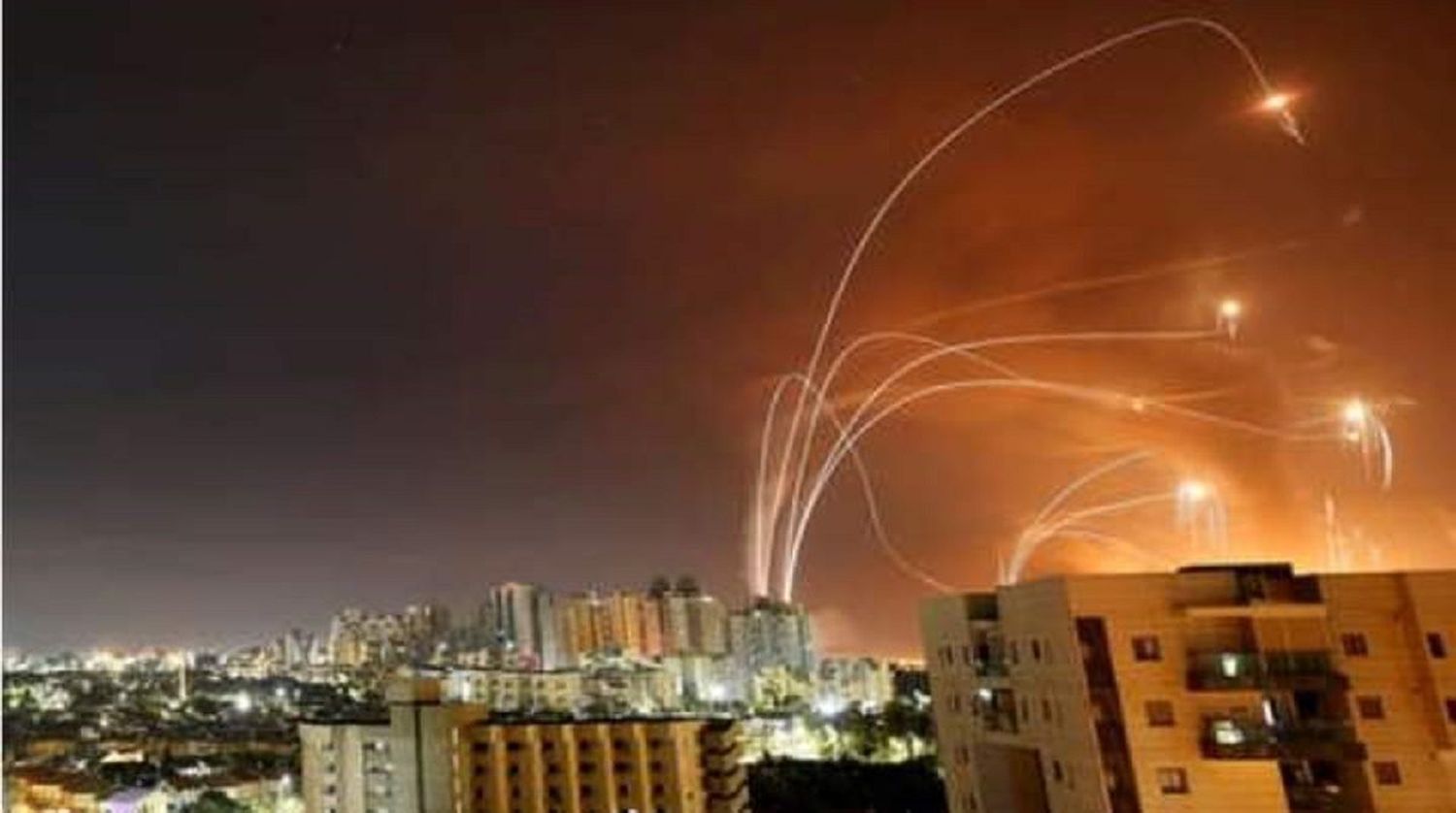 ¡LANZADOS DESDE YEMEN, LÍBANO E IRÁN! LLUEVEN DRONES Y MISILES sobre Israel este #13Abr