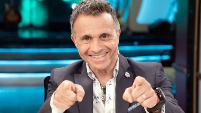 El susto en vivo de Sergio Lapegüe: qué le pasó al conductor en plena emisión