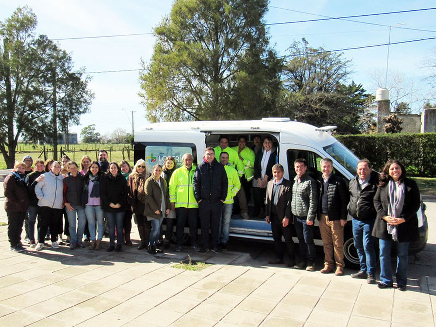 Nueva ambulancia para el centro de salud de San Manuel