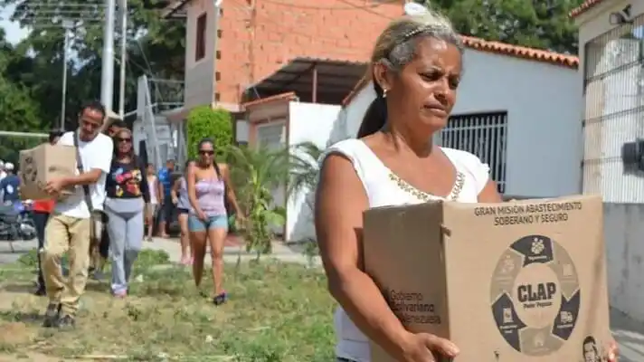 Monaguenses tienen que pagar INSÓLITO precio en DÓLARES por las cajas CLAP