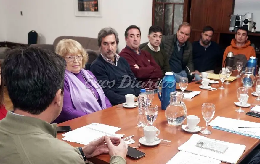 De “positivo”. Fue calificado el encuentro de ayer en la Municipalidad