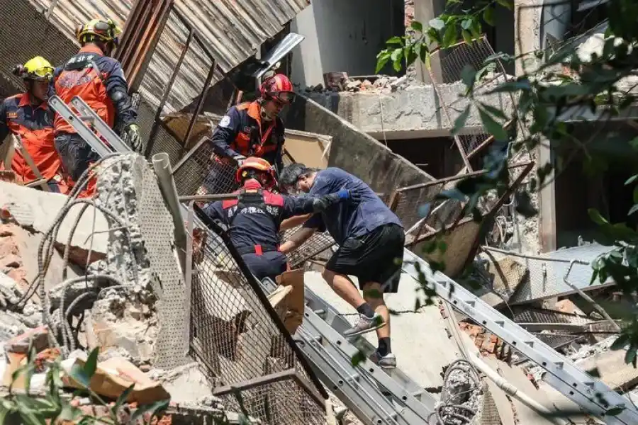 VIDEO: Terremoto en Taiwán dejó al menos siete muertos y más de 700 heridos