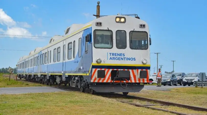 Volvió el tren Constitución-Pinamar y ya se pueden adquirir boletos
