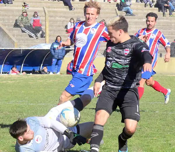 Mataderos regresó a la victoria