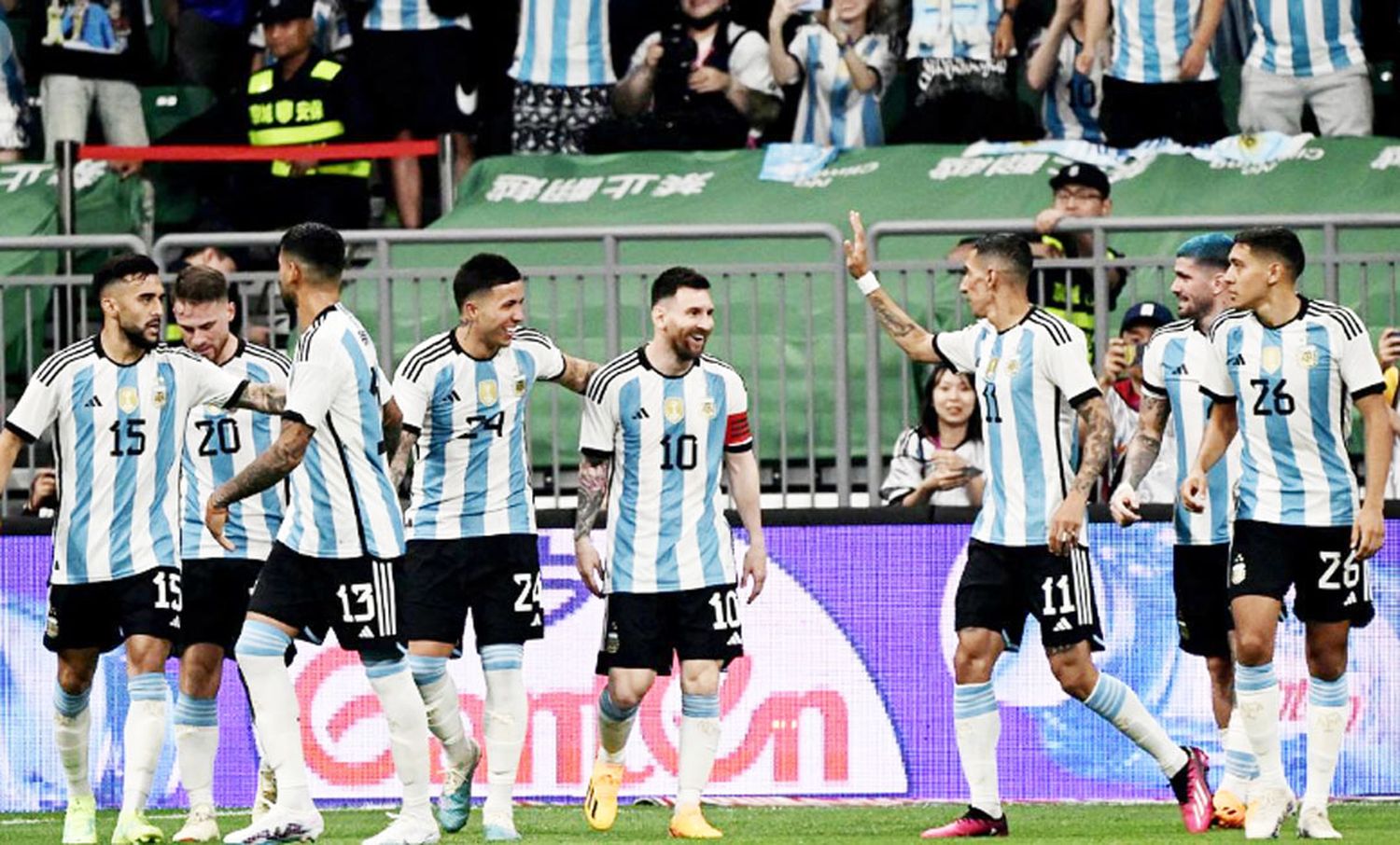 La Argentina, sin Messi y con cambios, enfrenta a Indonesia