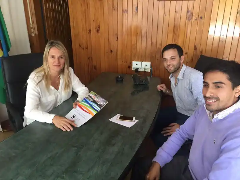 Autonomistas de Lima fueron recibidos por la Intendenta de Baradero