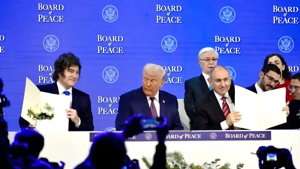 Milei firmó en Davos el Consejo de la Paz, impulsado por Trump para la Franja de Gaza