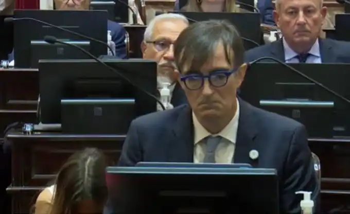 Conmovedora despedida de Esteban Bullrich en la Cámara Alta