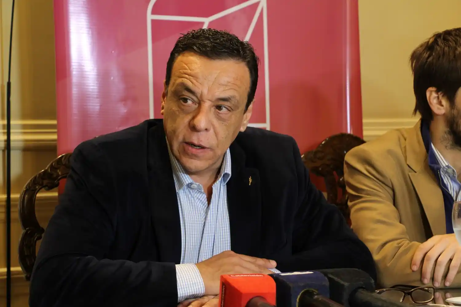 Cáffaro en contra de los despidos masivos y el cierre de fábricas