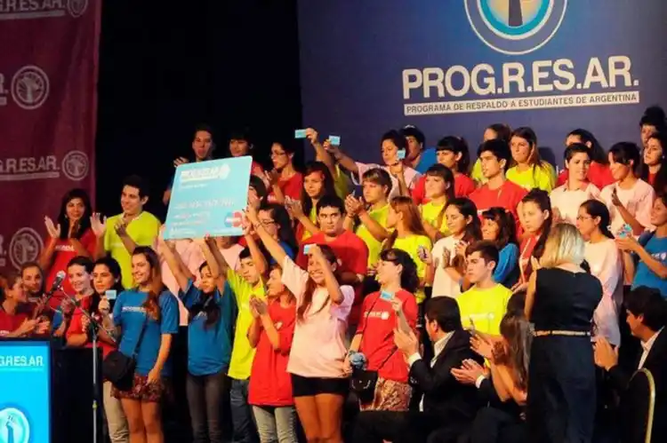 El Gobierno congeló los montos de las becas Progresar