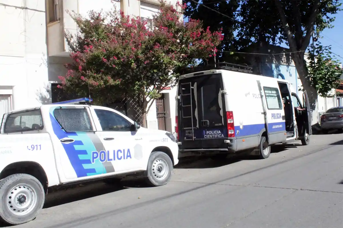 Sigue delicado el hombre que fue apuñalado por la espalda