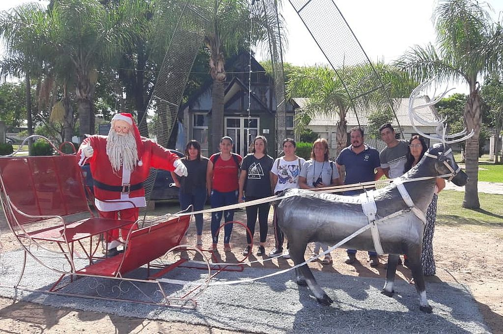 San Javier se vistió de fiesta con adornos navideños reciclados