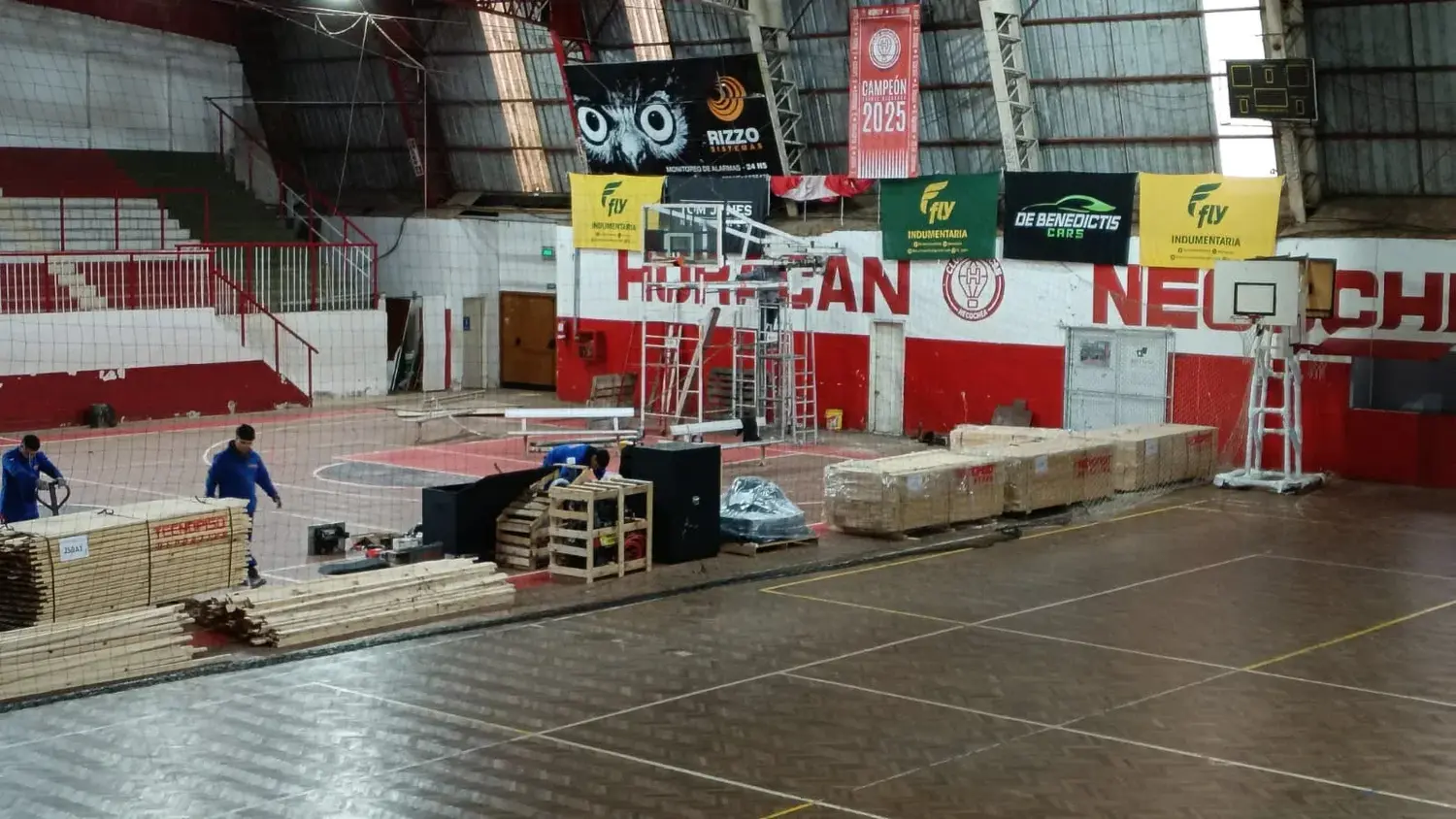 Club Huracán comenzó con la renovación de "El Gigante 'Lito' Almassio"