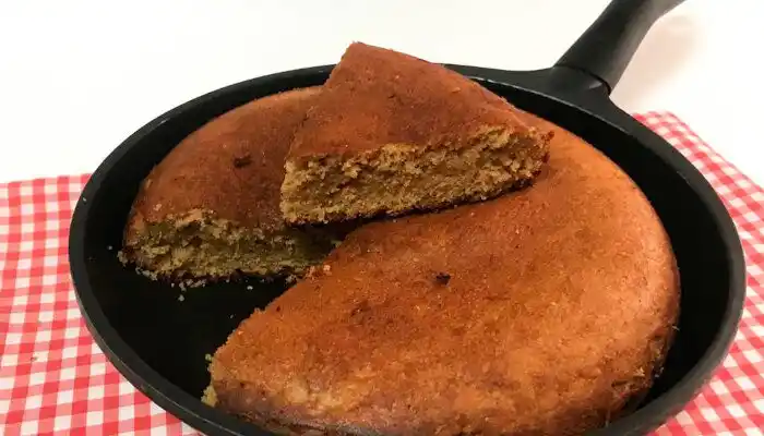 Bizcochuelo esponjoso sin horno y preparado en una sartén (Video)