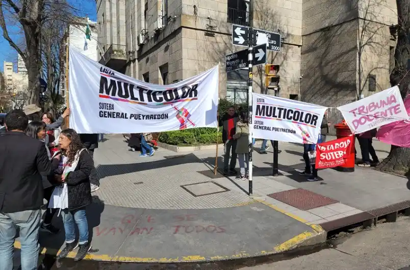 Paro de docentes bonaerenses enrolados en Suteba Multicolor