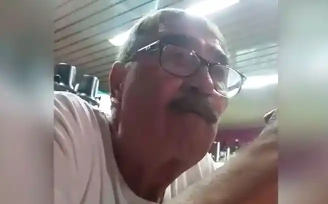Video: logró que su padre admitiera que la abusó durante 18 años