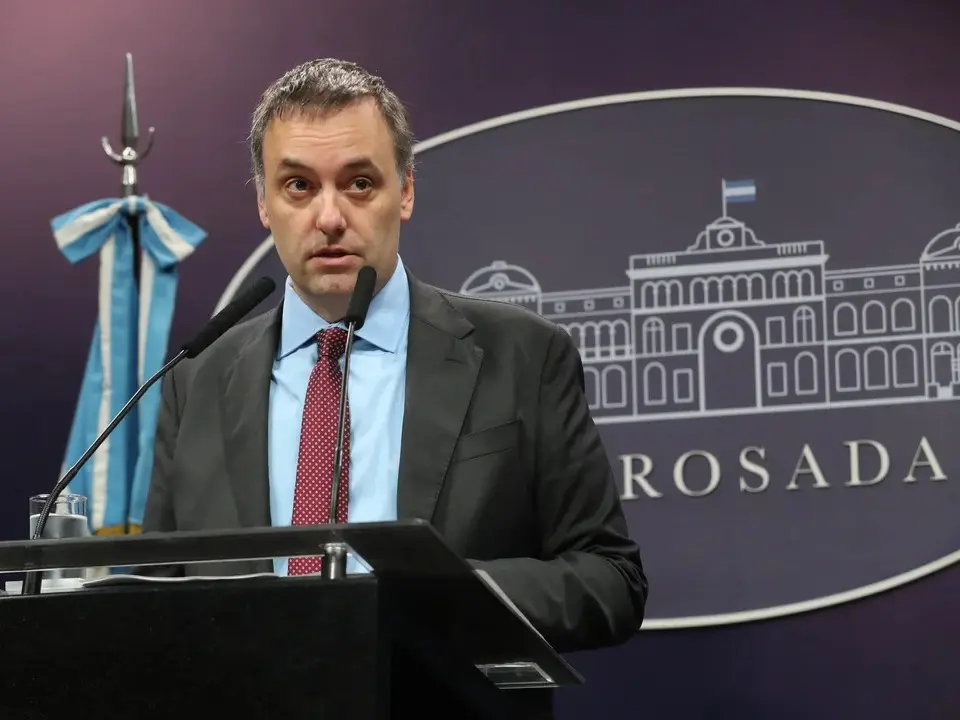 Adorni anticipó cambios en las reuniones de Gabinete:  “Vamos a adicionar otro esquema”