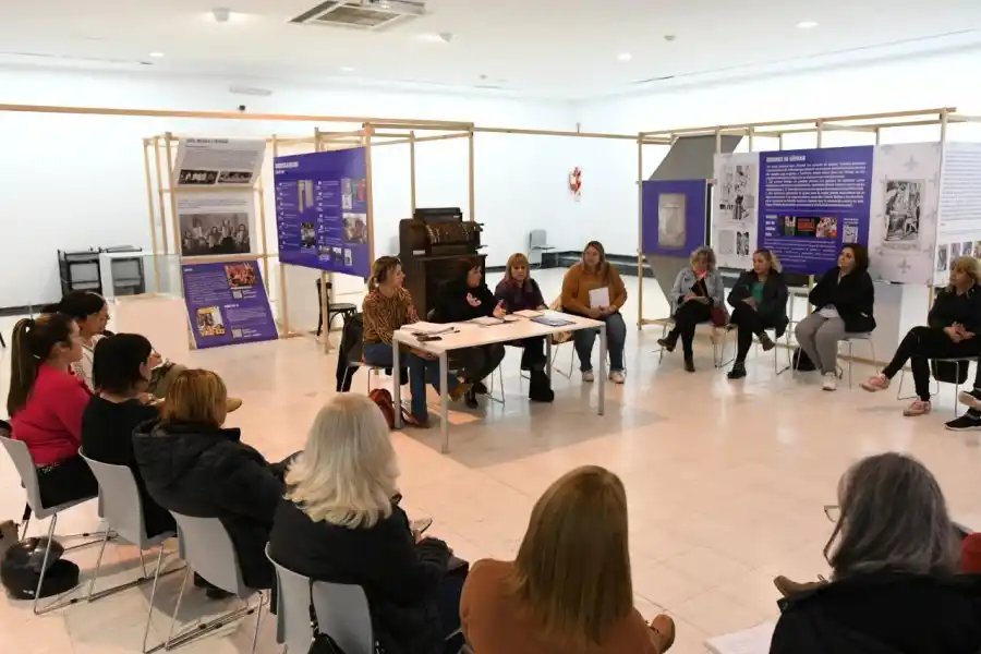 Se realizó una Mesa de Género y Seguridad Democrática en la ciudad